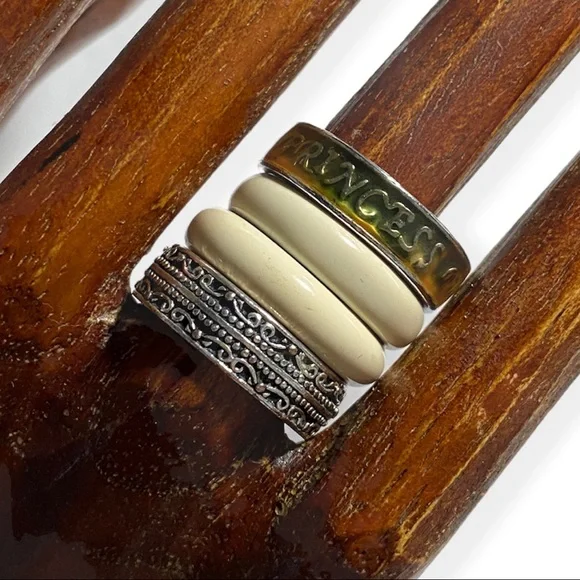 8 RINGS | Rhinestone | Mixed Metals Stack - Picture 6 of 15